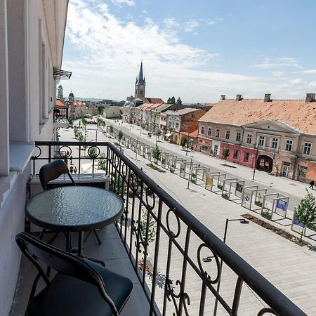 Salt Orchid Central Apartment Turda Exterior foto